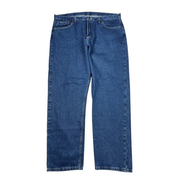 Magellan Outdoors Relaxed Fit Straight Leg Denim Jeans Dark Wash Mens 42x32 - Picture 1 of 7